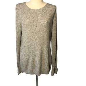 Banana Republic L grey ribbed crew neck sweater